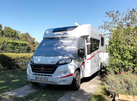 camping-car CAPRON SUNLIGHT   extérieur / latéral droit