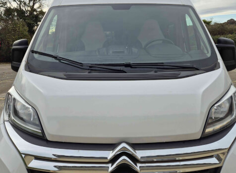 camping-car BURSTNER CAMPEO C 600  extérieur / face avant