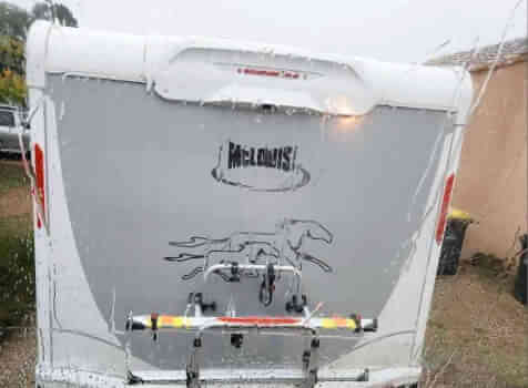 camping-car MC LOUIS YEARLING  extérieur / arrière
