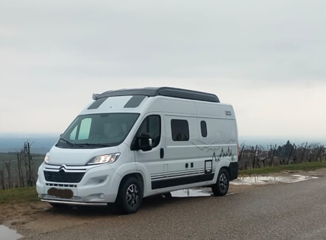 camping-car BURSTNER CAMPEO C600 BLACK FOREST  extérieur / latéral gauche