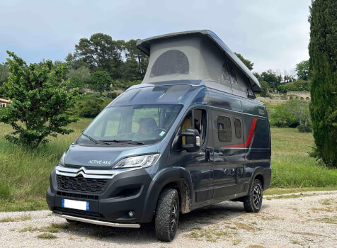 camping-car BURSTNER CAMPEO 4X4  extérieur / face avant