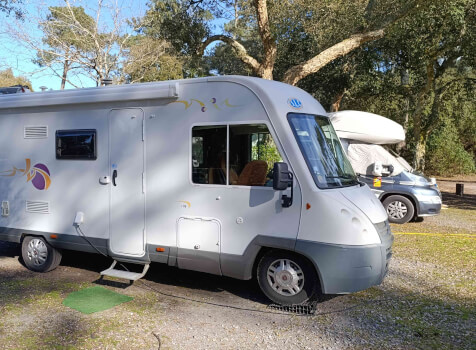 camping-car MOOVEO I716  extérieur / latéral droit