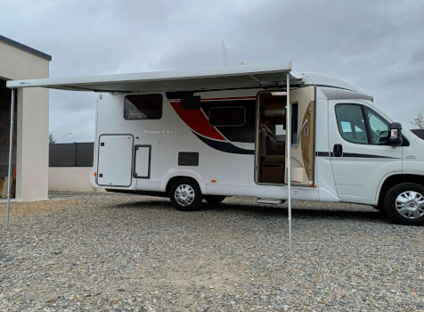 camping-car BURSTNER TRAVEL VAN 690 G   extérieur / latéral droit