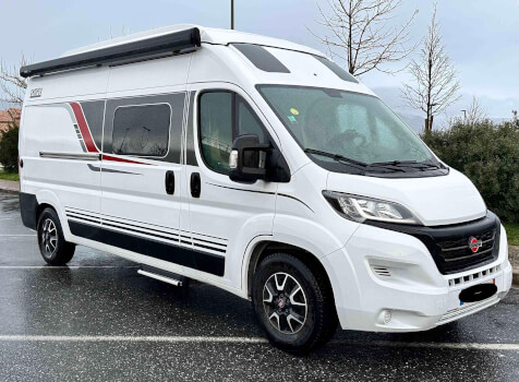 camping-car BURSTNER CAMPEO  extérieur / face avant