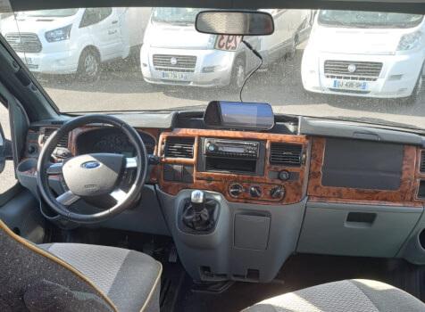 camping-car DETHLEFFS GLOBEVAN  extérieur / latéral droit