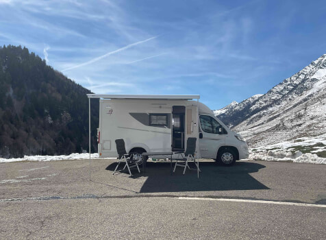 camping-car RAPIDO C56  extérieur / latéral droit