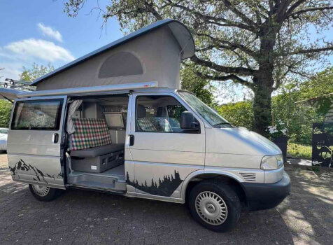 camping-car CALIFORNIA T4  extérieur / latéral gauche