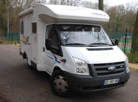 camping-car CHAUSSON FLASH 02  extérieur / latéral gauche