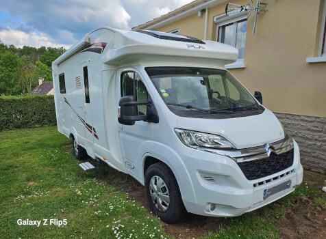 camping-car P.L.A 397  extérieur / latéral gauche