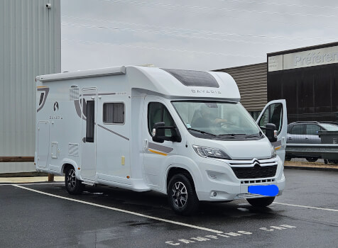 camping-car BAVARIA T696D NOMADE  extérieur / latéral droit