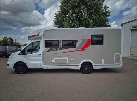 camping-car CHALLENGER 328 GRAPHITE ULTIMATE  extérieur / latéral gauche