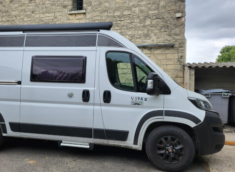 camping-car CHAUSSON V 594 S ROAD  extérieur / latéral gauche