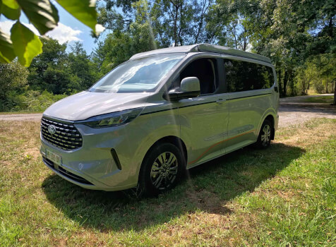 camping-car PANAMA P 10 +  extérieur / latéral droit