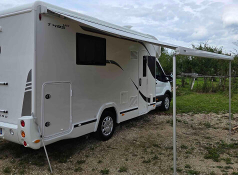 camping-car BENIMAR TESSORO 495 UP  extérieur / arrière