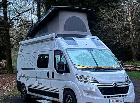 camping-car BURSTNER CAMPEO C600 BLACK FOREST  extérieur / latéral droit