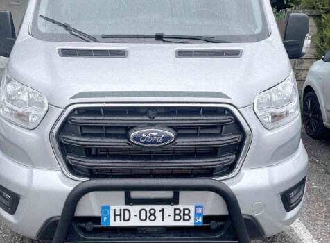 camping-car  FONT VENDOME  extérieur / face avant