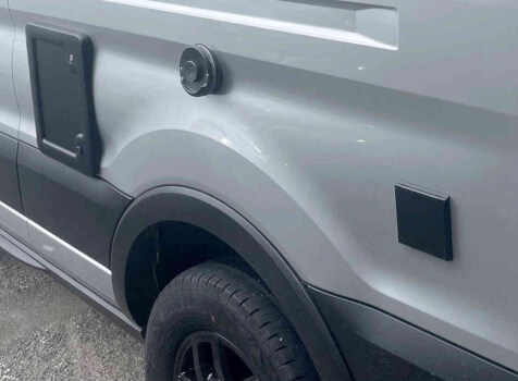 camping-car  FONT VENDOME  extérieur / latéral droit