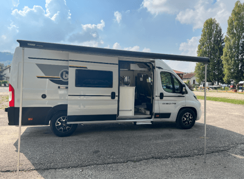 camping-car  BENIMAR BENIVAN 160 PS  extérieur / latéral droit