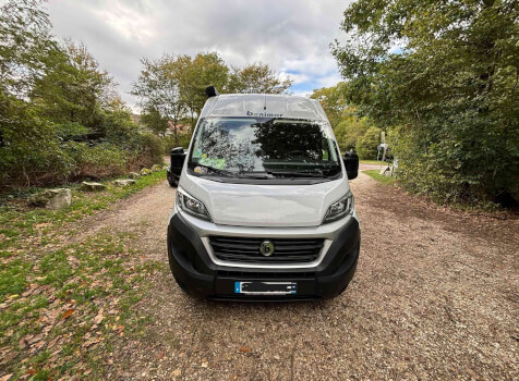 camping-car BENIVAN 104 UP  extérieur / face avant