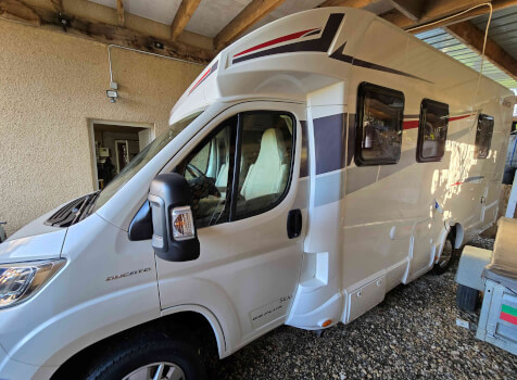 camping-car RIMOR SEAL 68P PLUS  extérieur / latéral droit