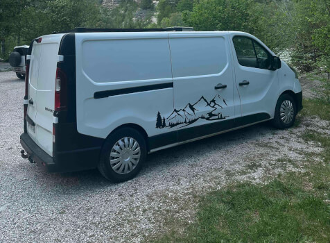 camping-car RENAULT TRAFIC  extérieur / face avant