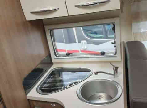 camping-car CHAUSSON  FLASH 628 EB  extérieur / latéral droit