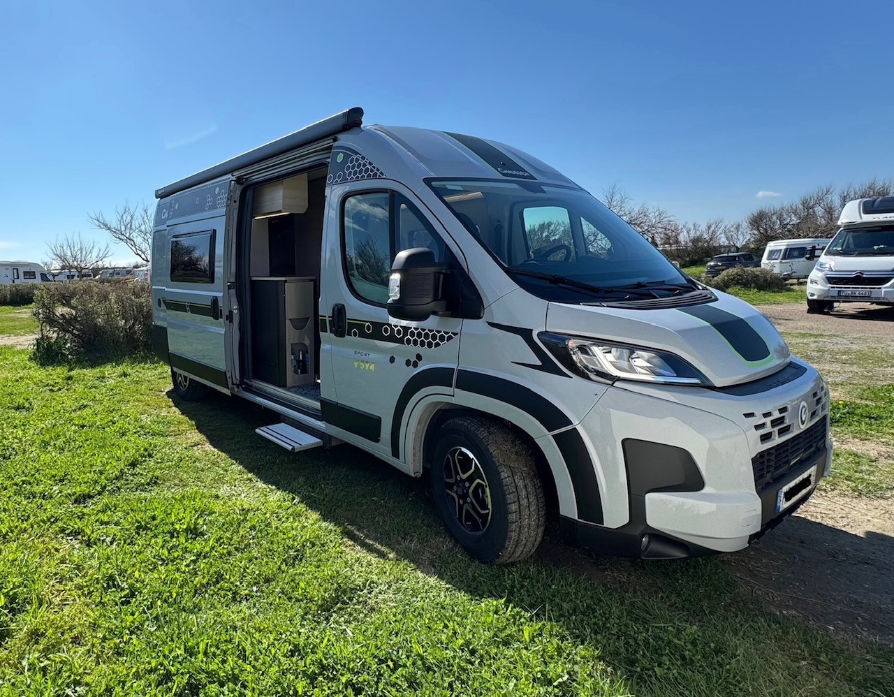 camping-car CHAUSSON V 594 S SPORT LINE  extérieur / face avant