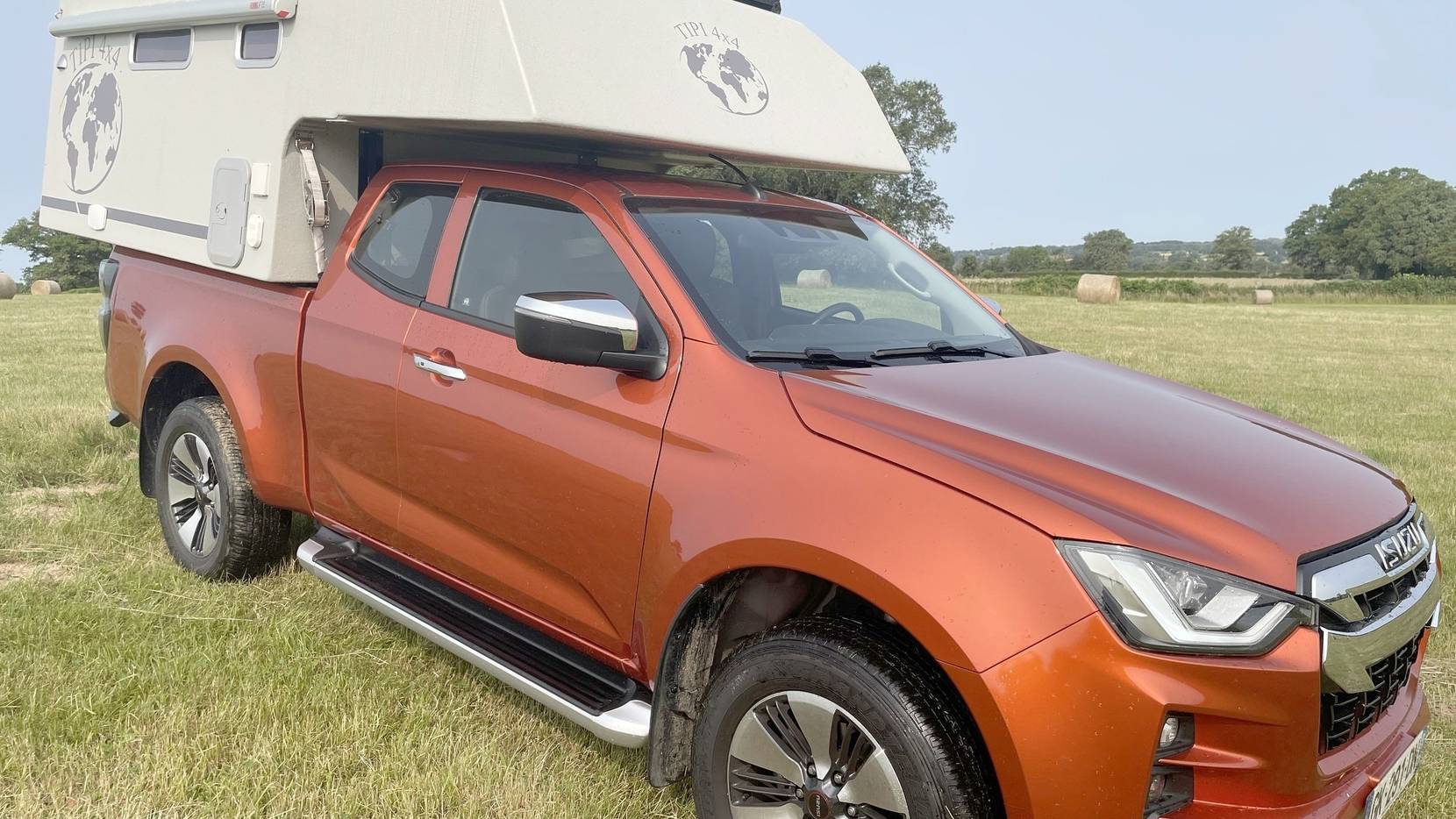 camping-car ISUZU PICK UP D MAX N60F  extérieur / latéral droit