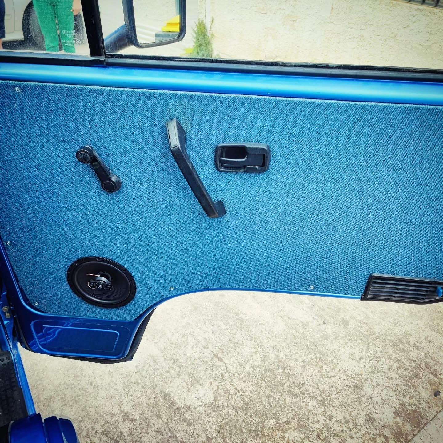 camping-car VOLKSWAGEN COMBI T3  extérieur / arrière