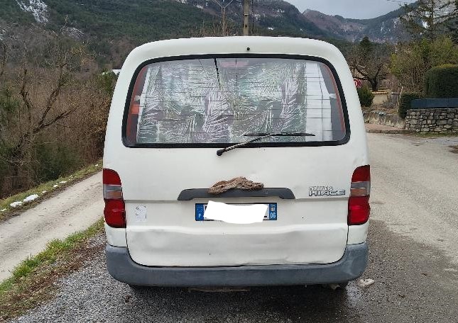 camping-car TOYOTA HIACE  extérieur / arrière