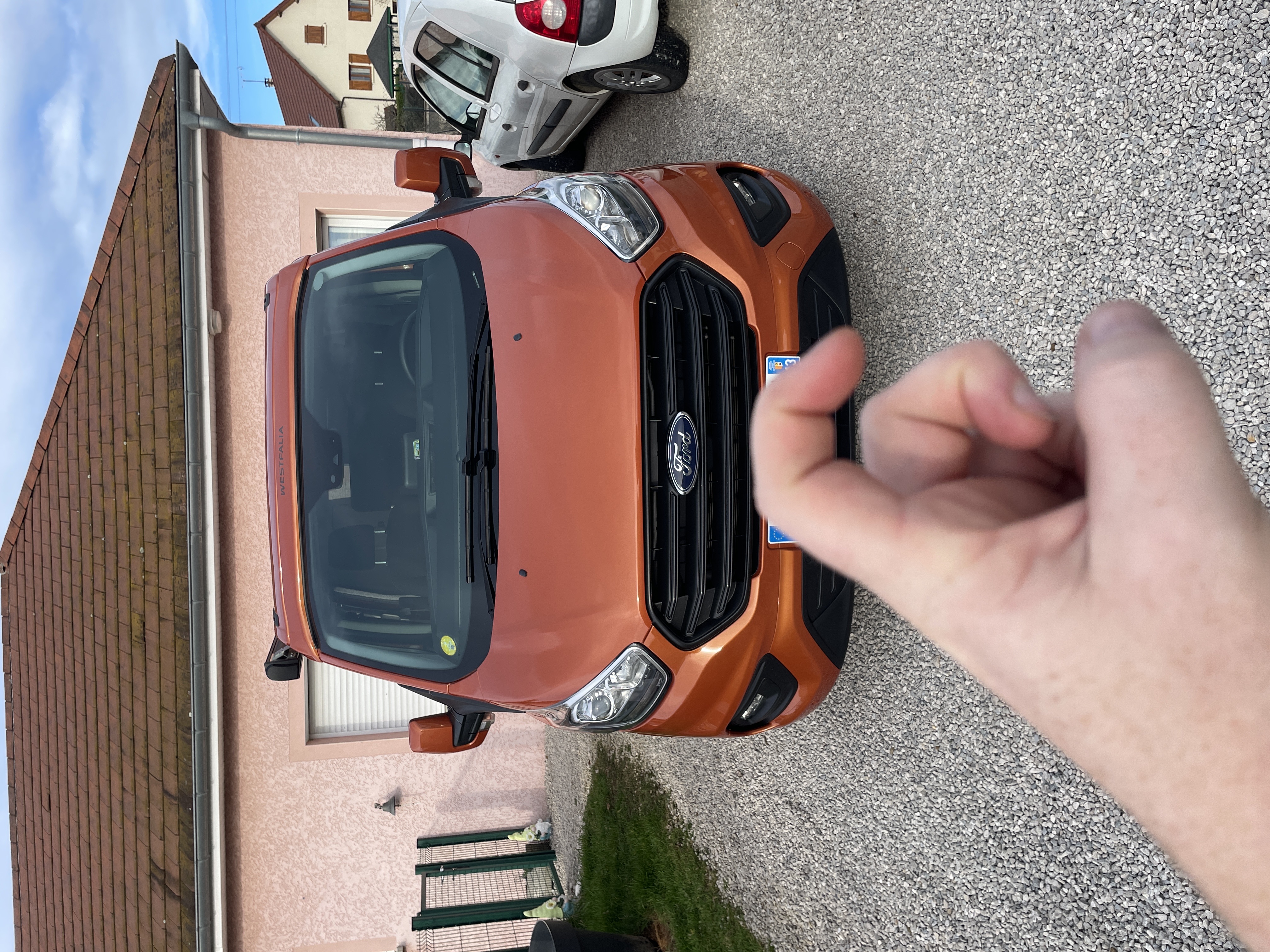 camping-car WESTFALIA FORD NUGGET  extérieur / face avant