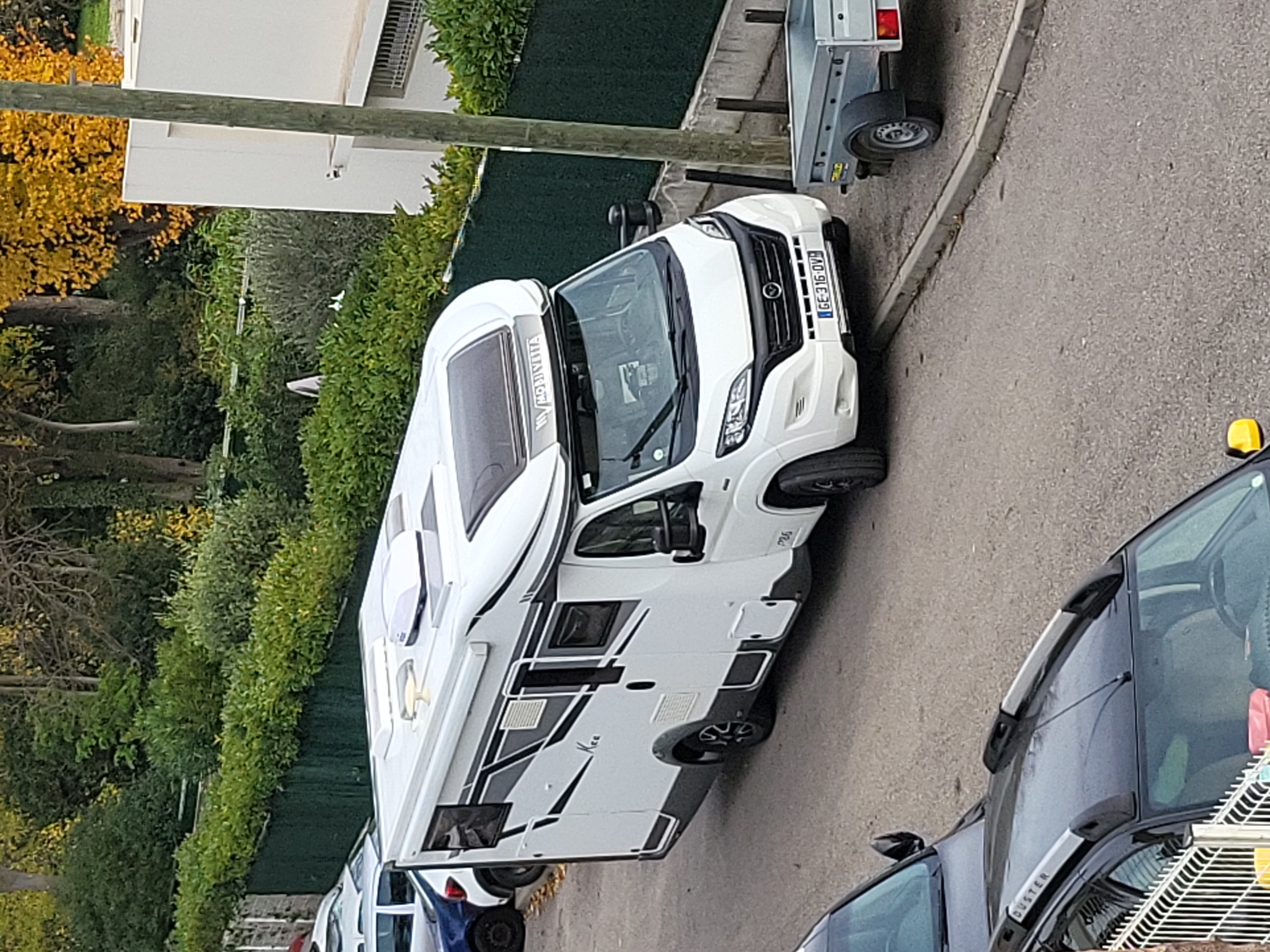 camping-car MOBILVETTA DESIGN KEA  extérieur / face avant