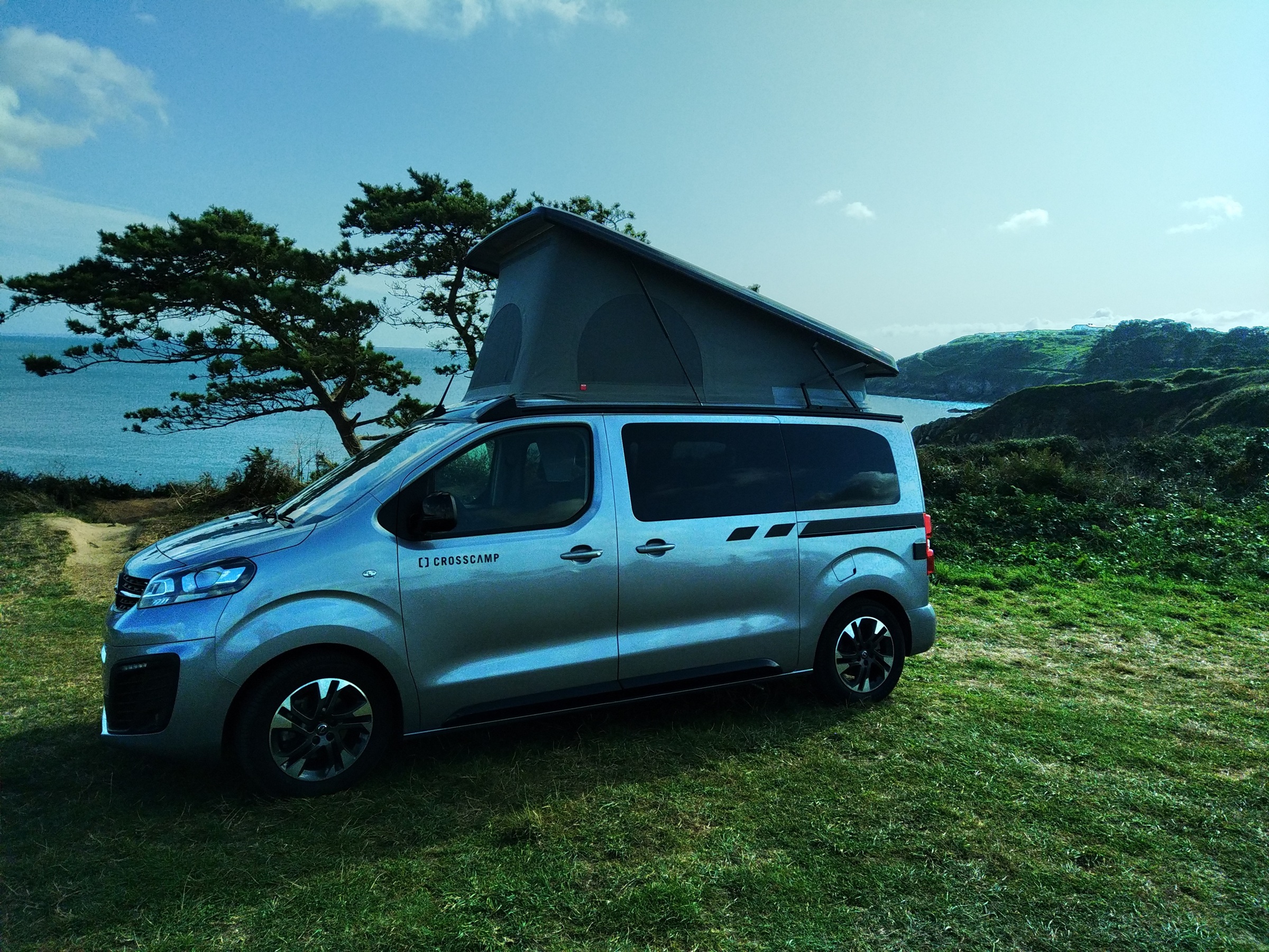 camping-car DETHLEFFS CROSSCAMP  extérieur / face avant