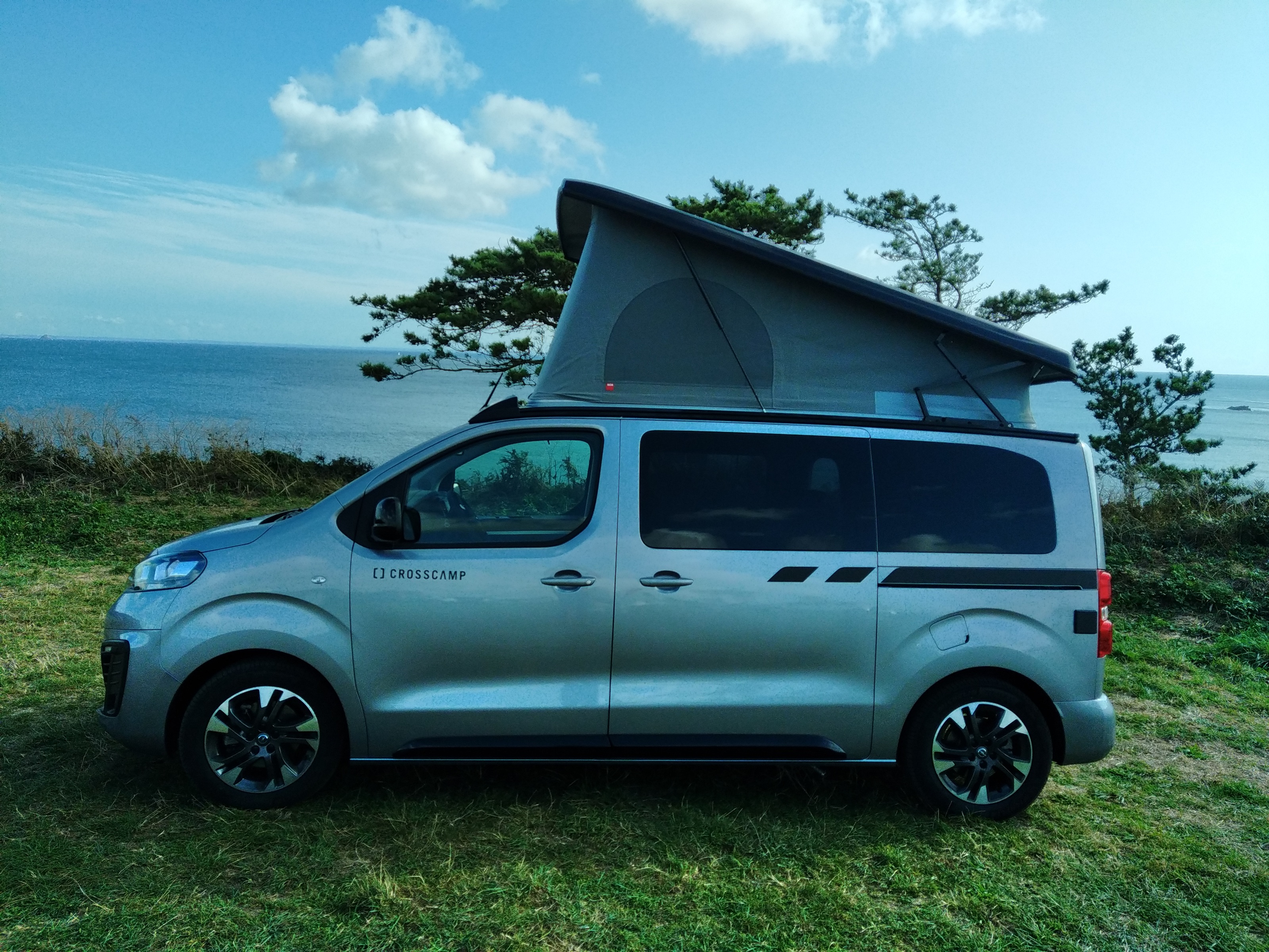 camping-car DETHLEFFS CROSSCAMP  extérieur / latéral droit