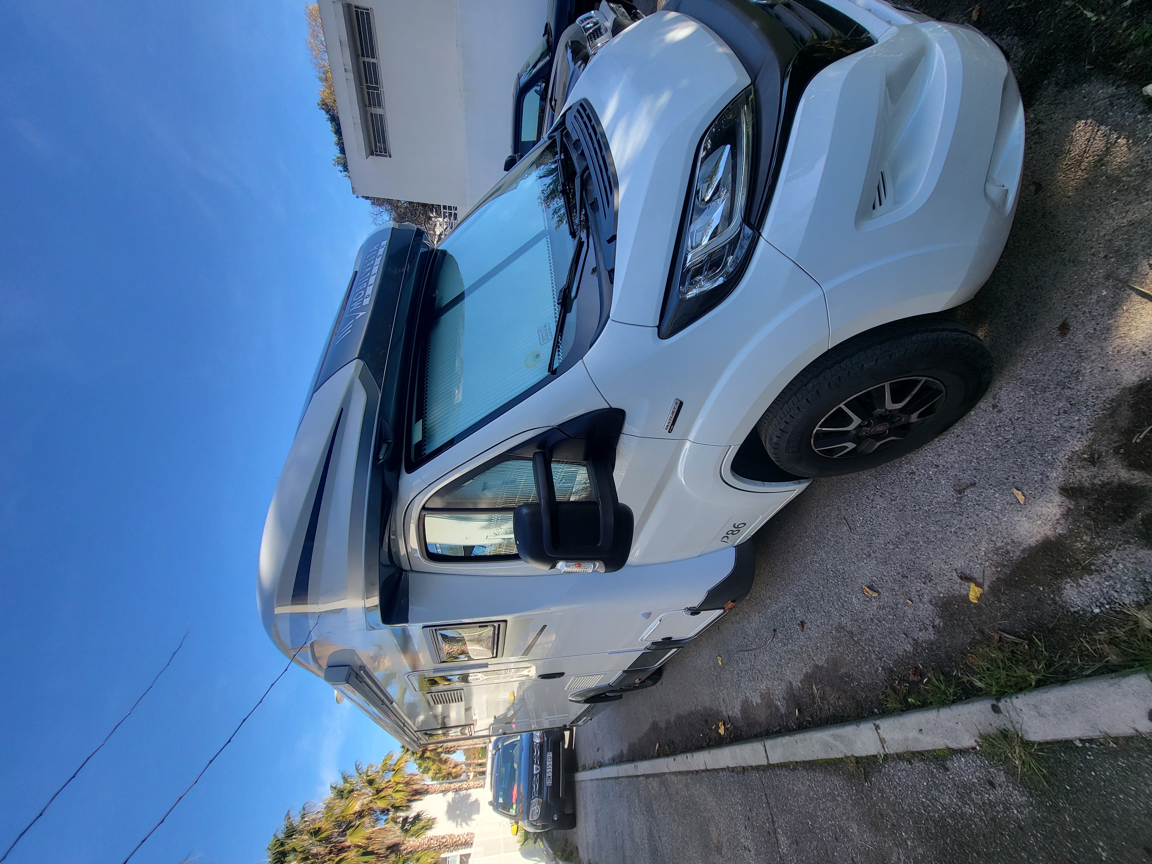 camping-car MOBILVETTA DESIGN KEA  extérieur / latéral gauche