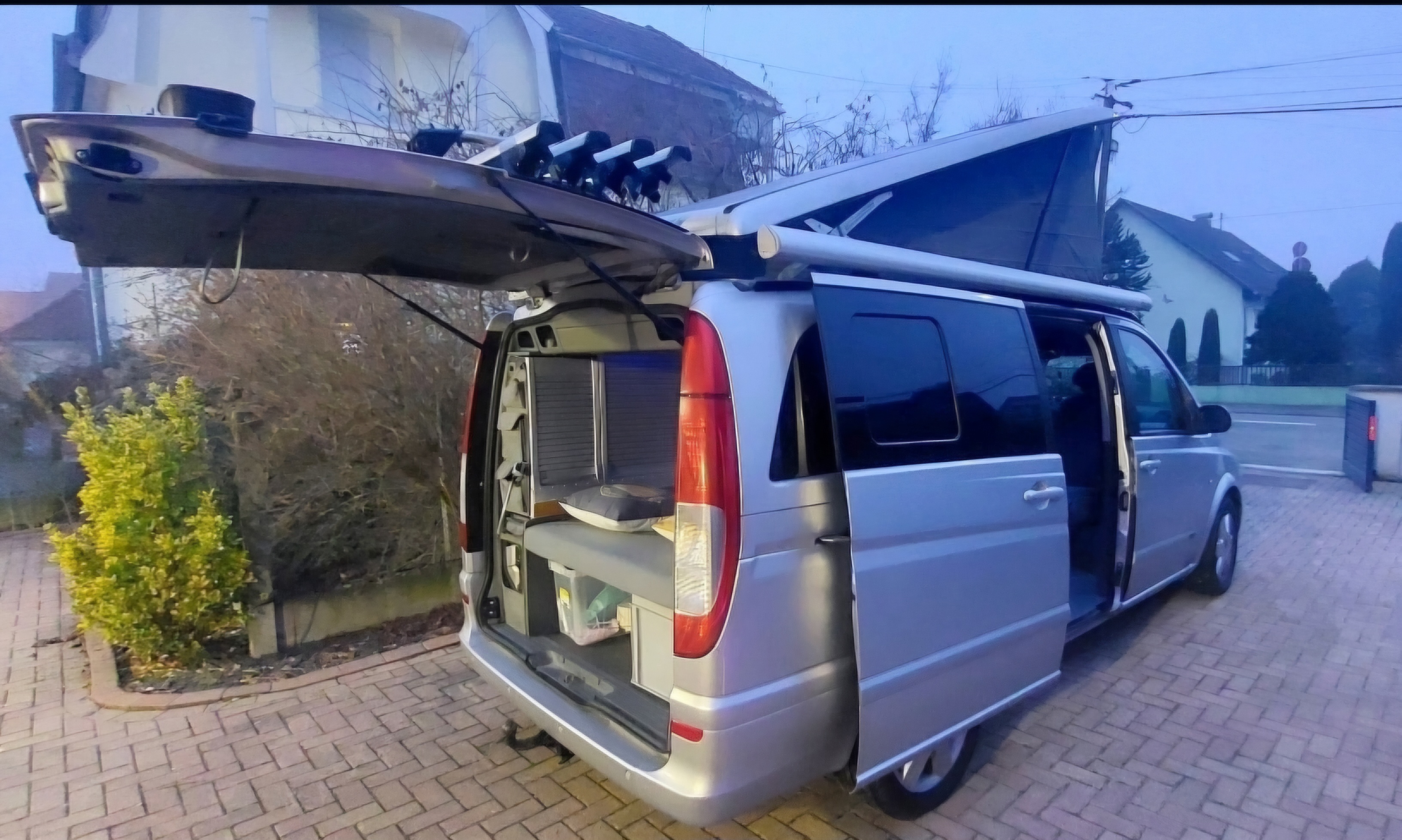 camping-car MARCO POLO 3.0 CDI  extérieur / face avant