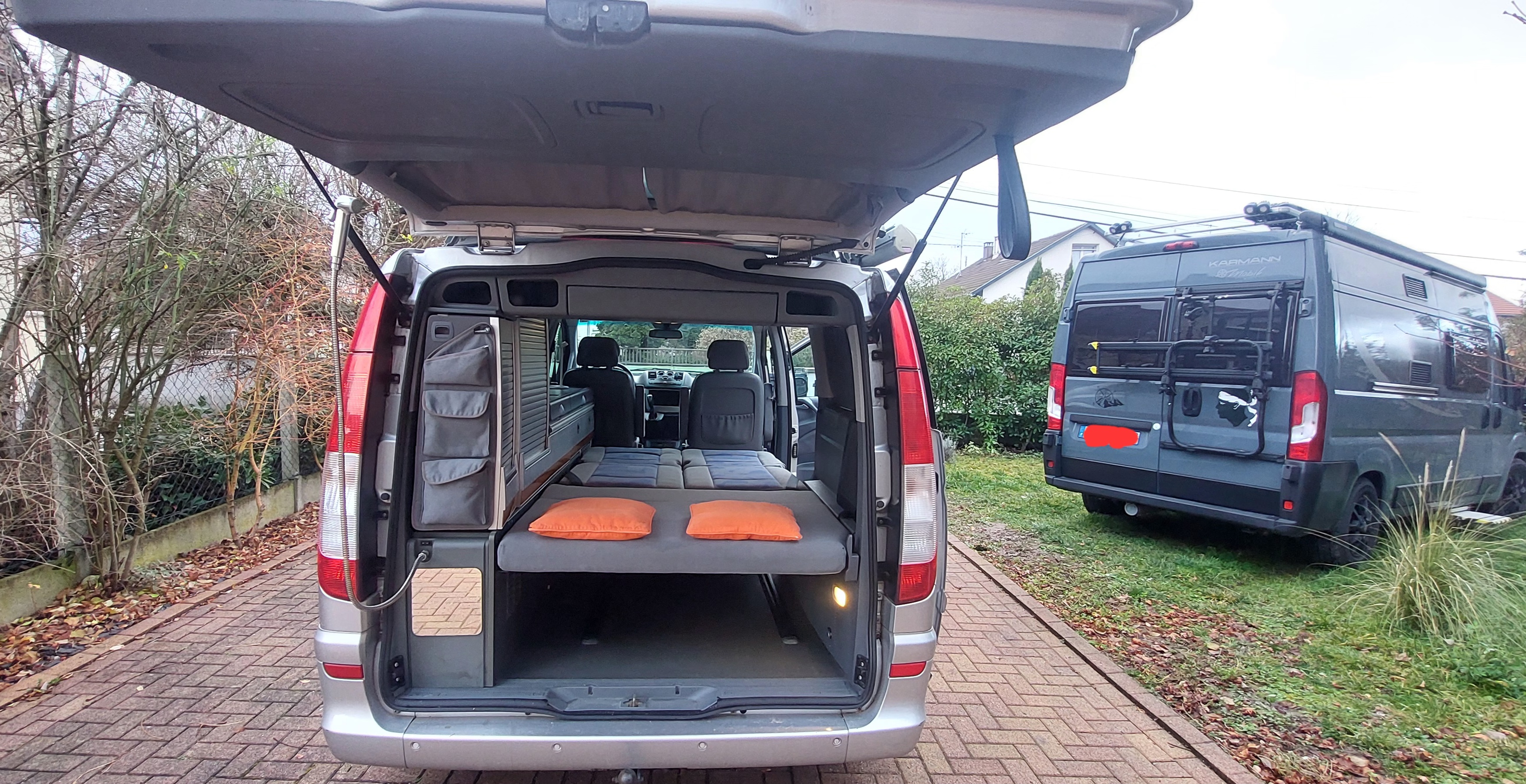 camping-car MARCO POLO 3.0 CDI  extérieur / latéral gauche
