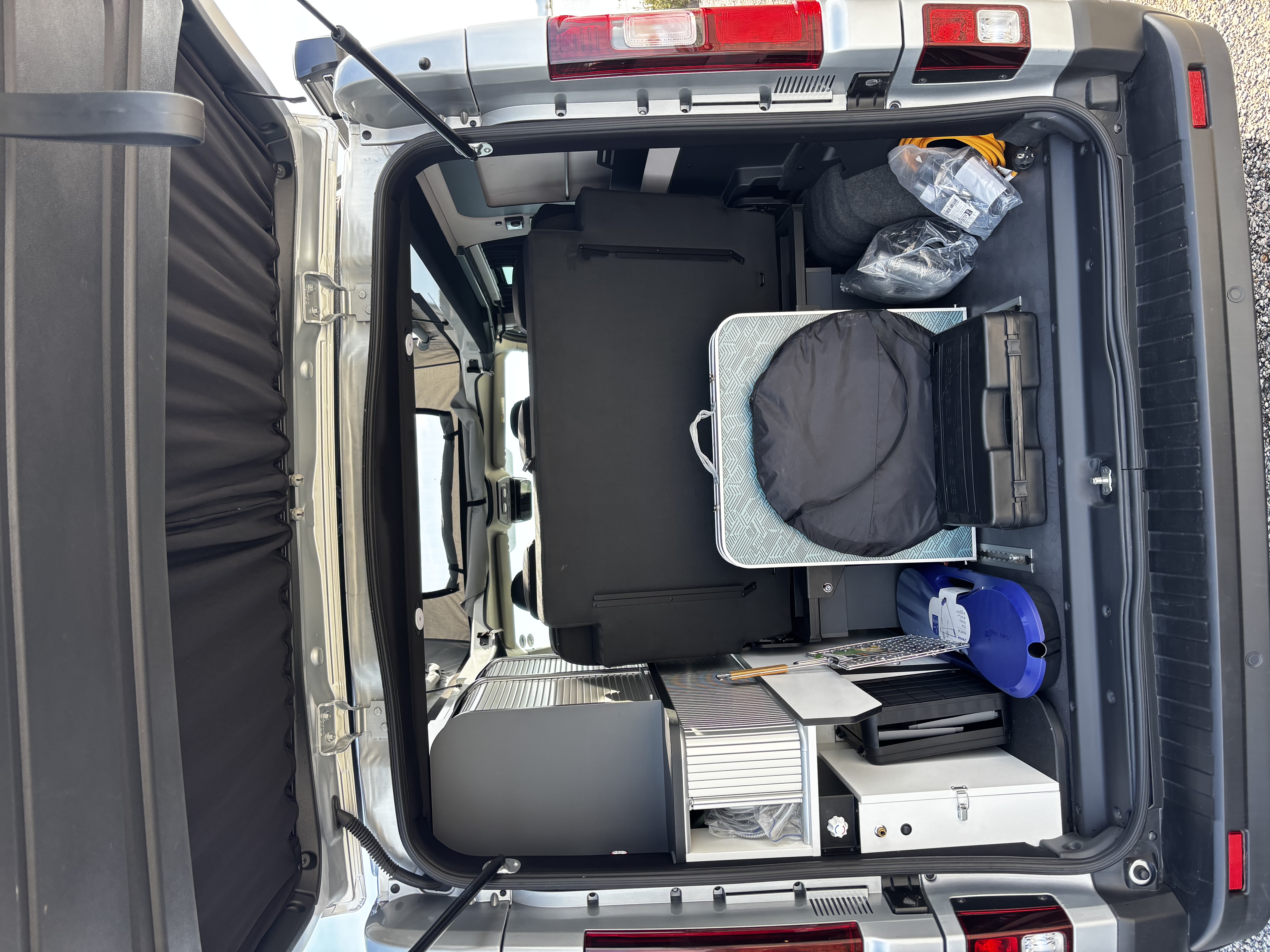 camping-car HANROAD TREK 5  extérieur / arrière