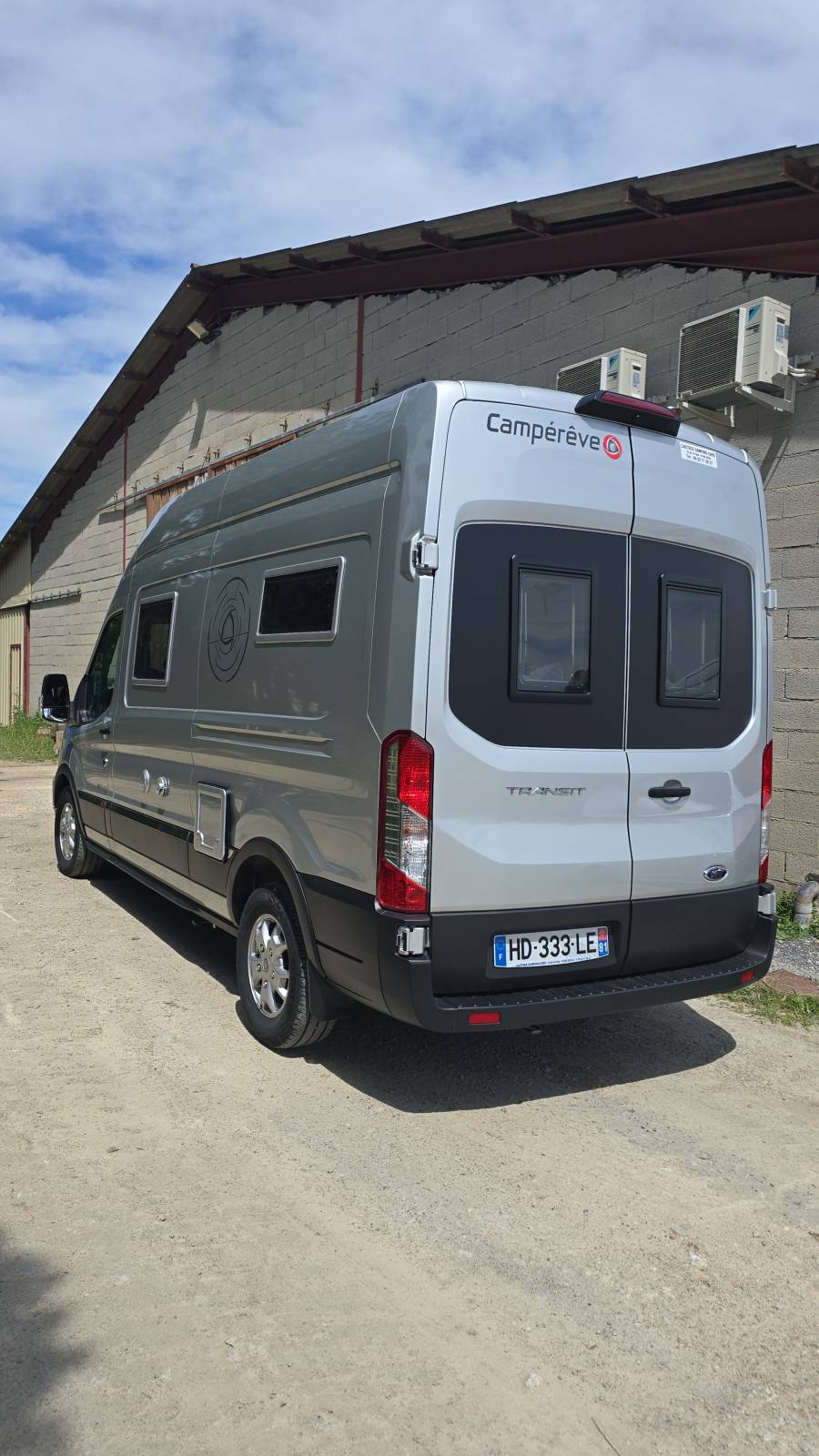 camping-car CAMPEREVE MIRAMAR  extérieur / arrière