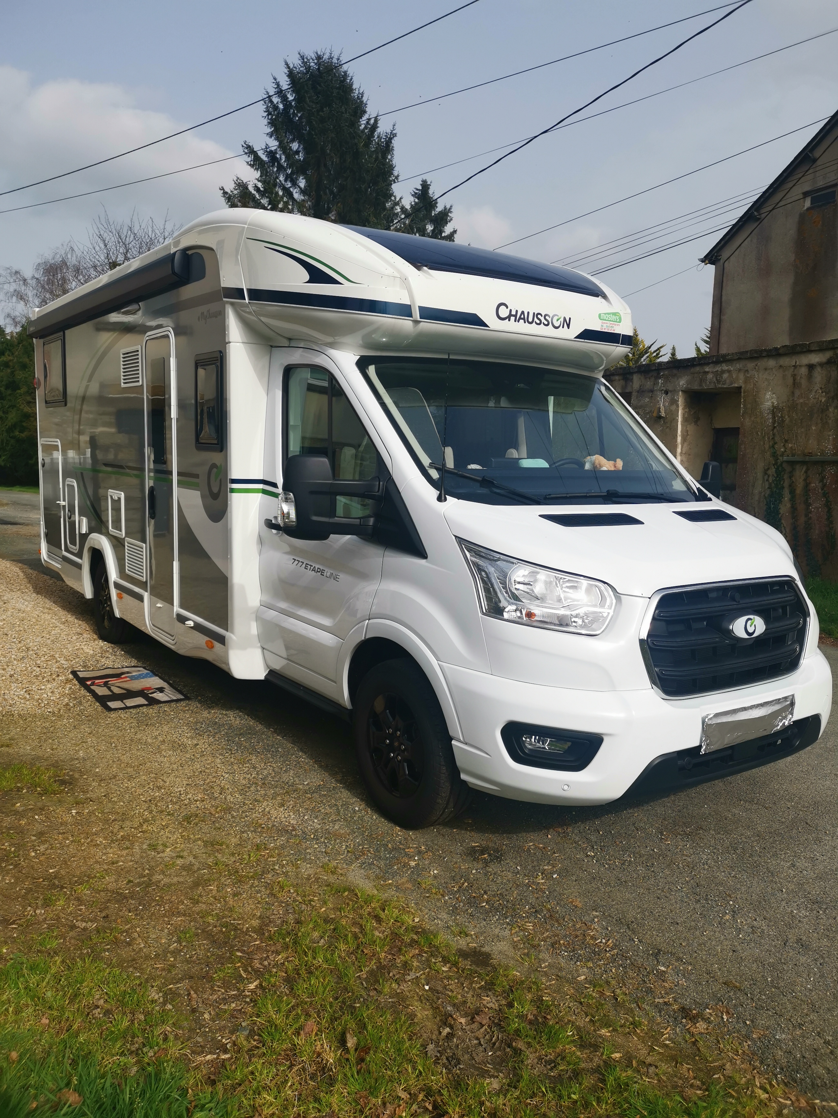 camping-car  CHAUSSON 77 ETAPE LINE  extérieur / latéral gauche