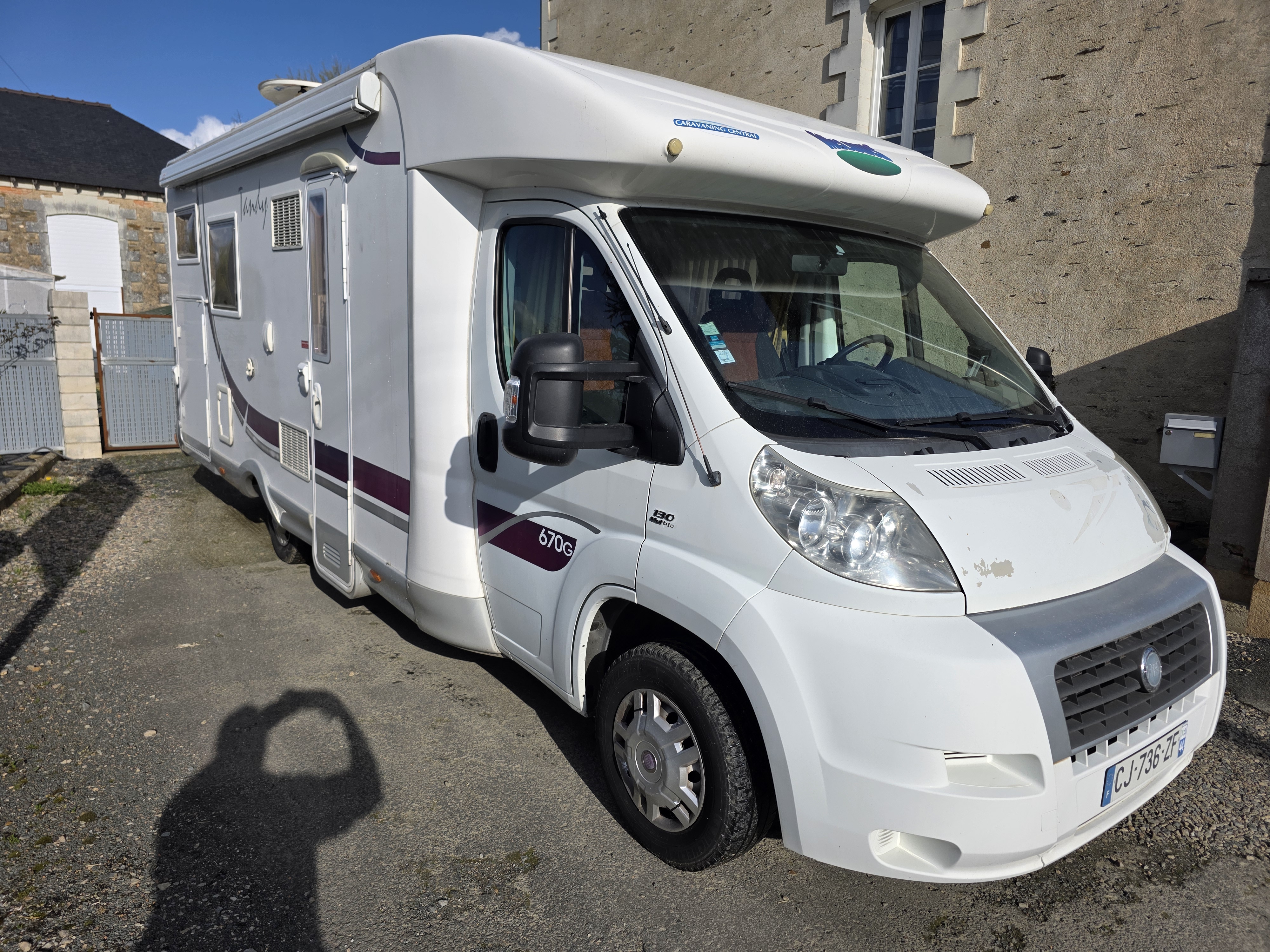 camping-car FIAT MC LOUIS TANDY 670G  extérieur / face avant