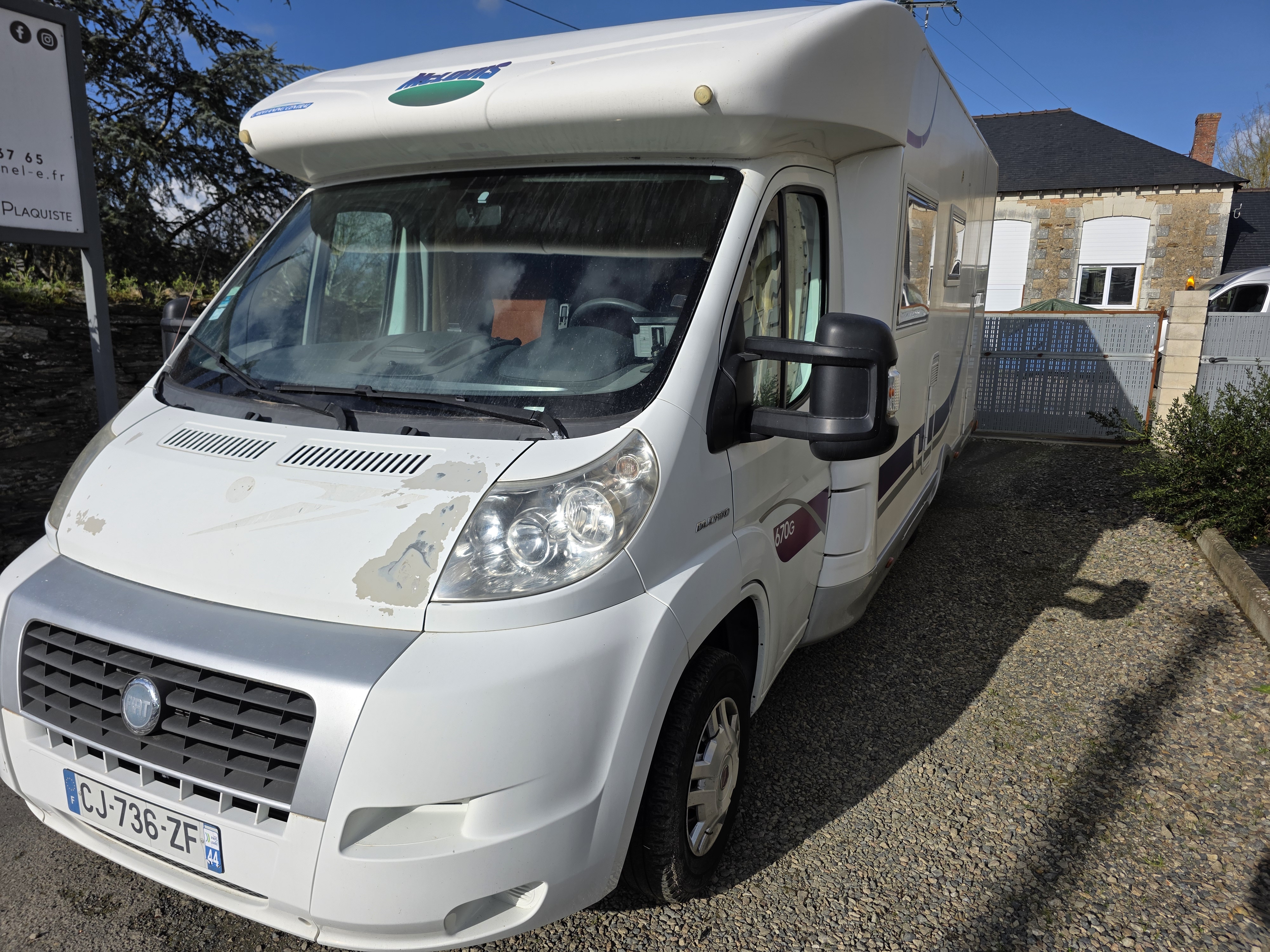 camping-car FIAT MC LOUIS TANDY 670G  extérieur / latéral droit