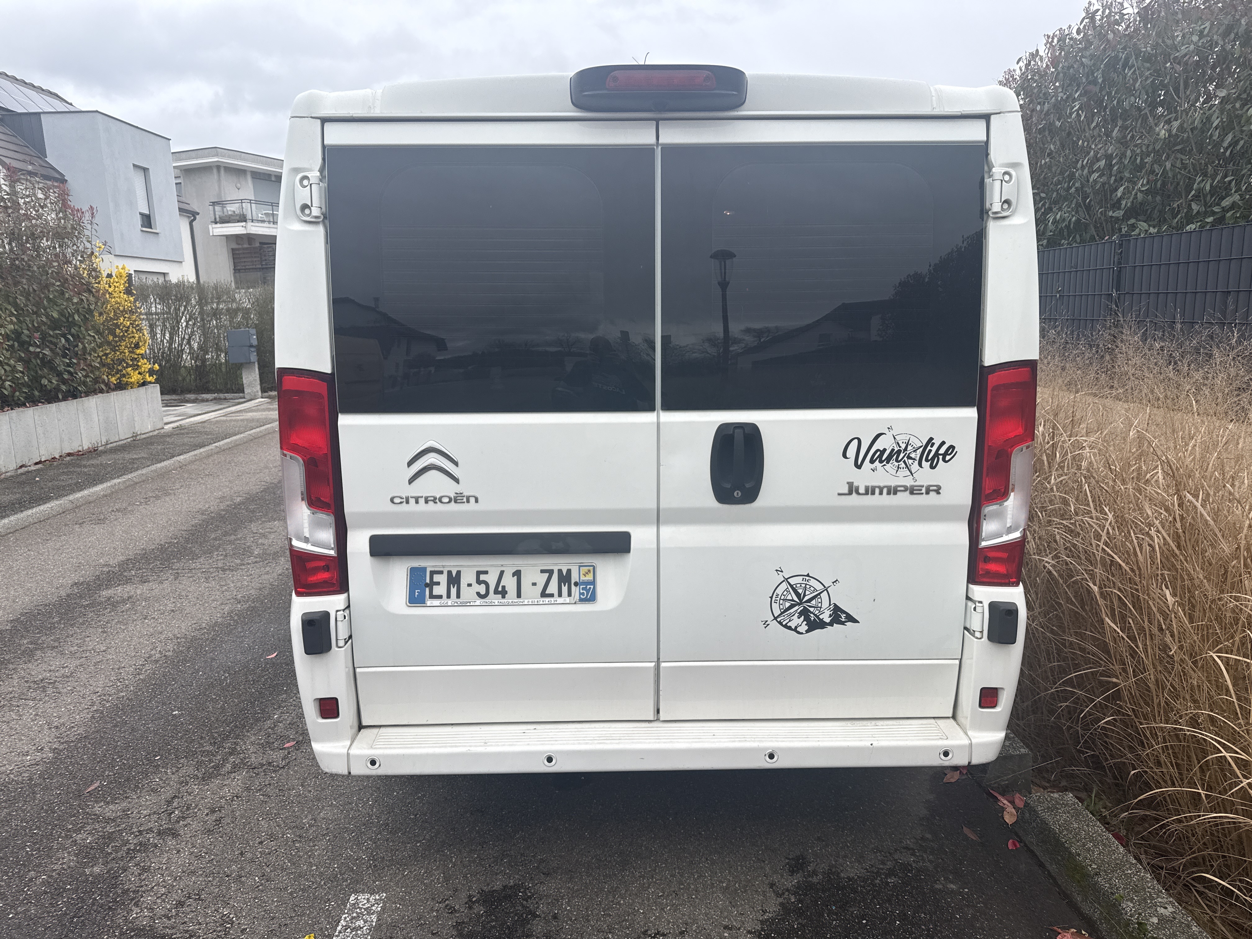 camping-car JUMPER 3000  extérieur / arrière