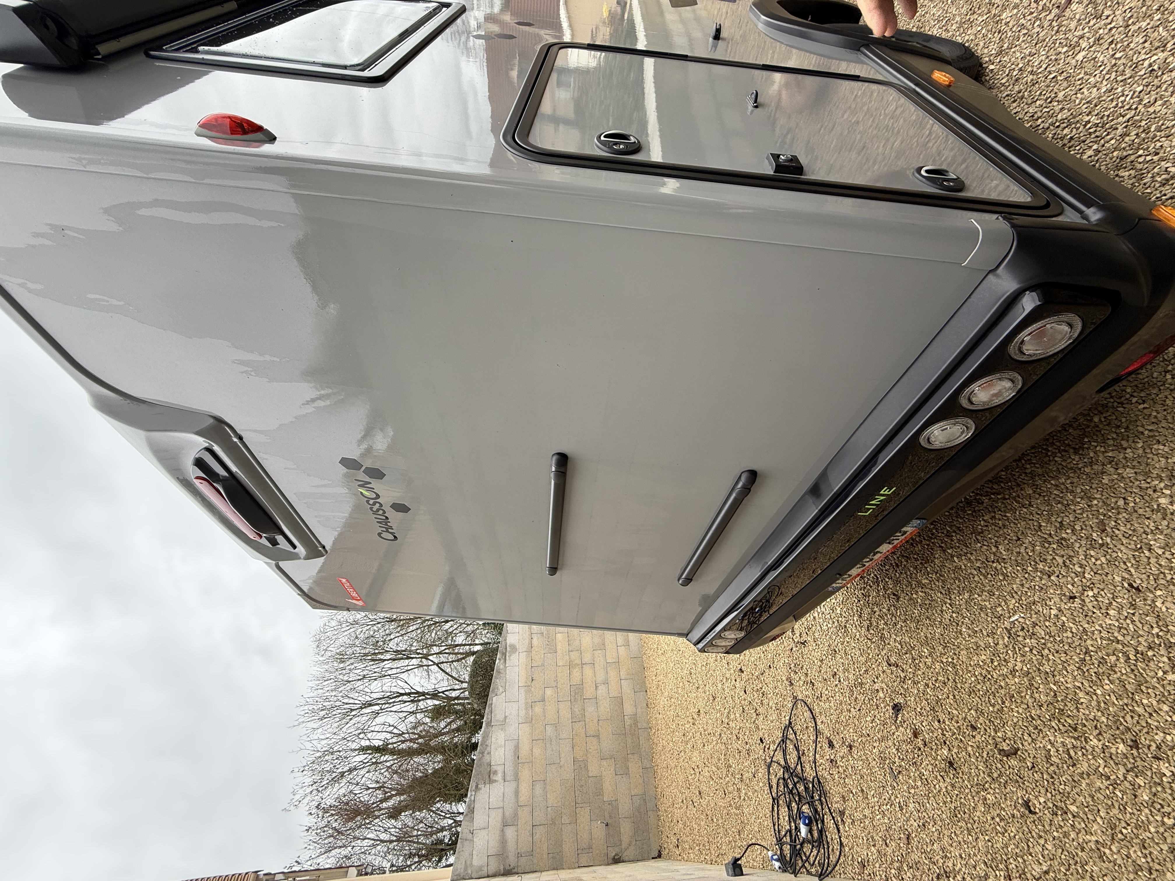 camping-car CHAUSSON SPORT LINE  extérieur / arrière