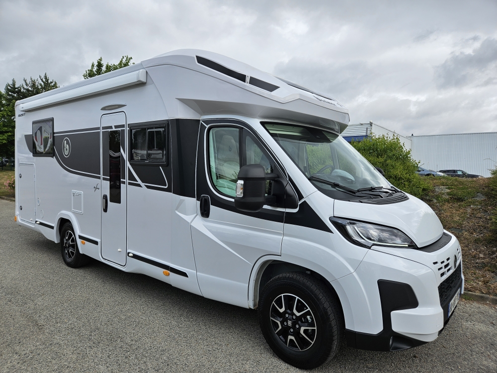 camping-car BENIMAR MILLEO 297  extérieur / face avant