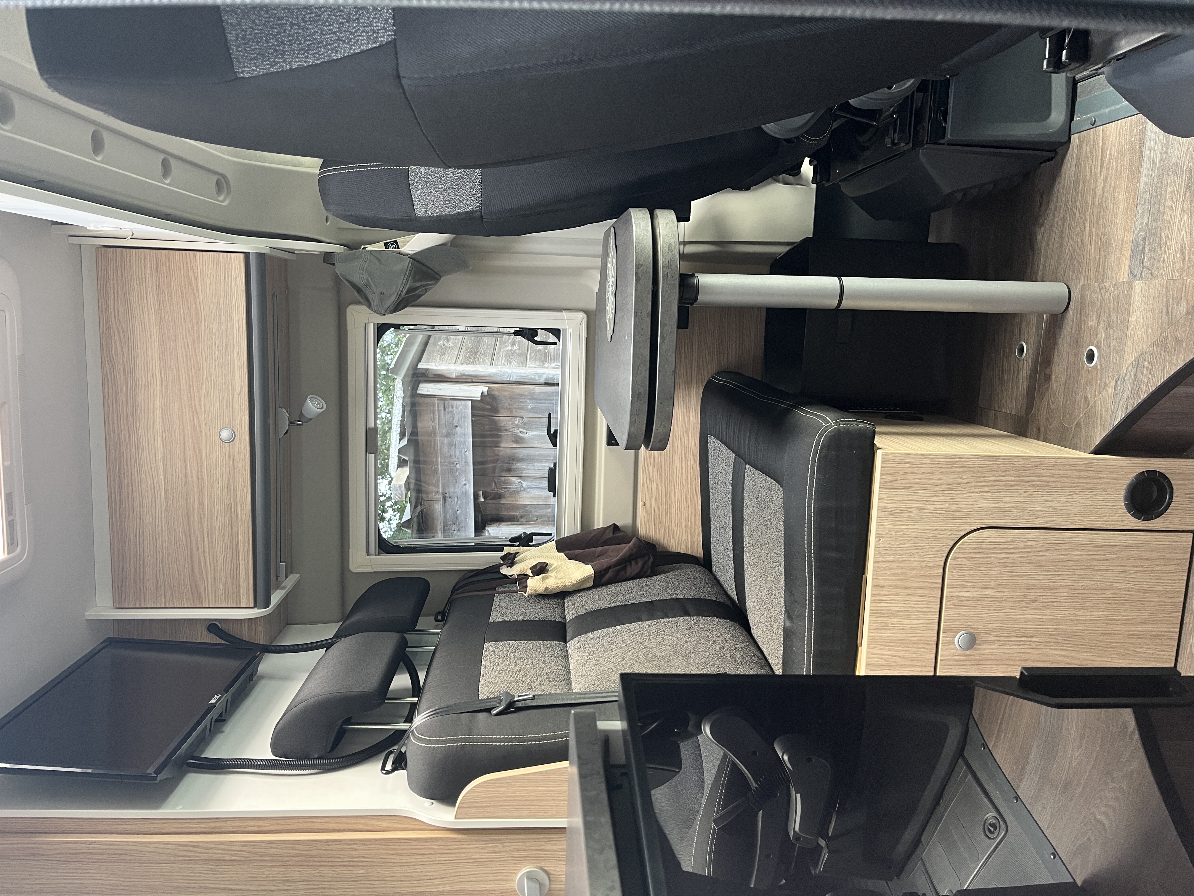 camping-car SUNLIGHT CLIFF CV 540  intérieur / coin salon