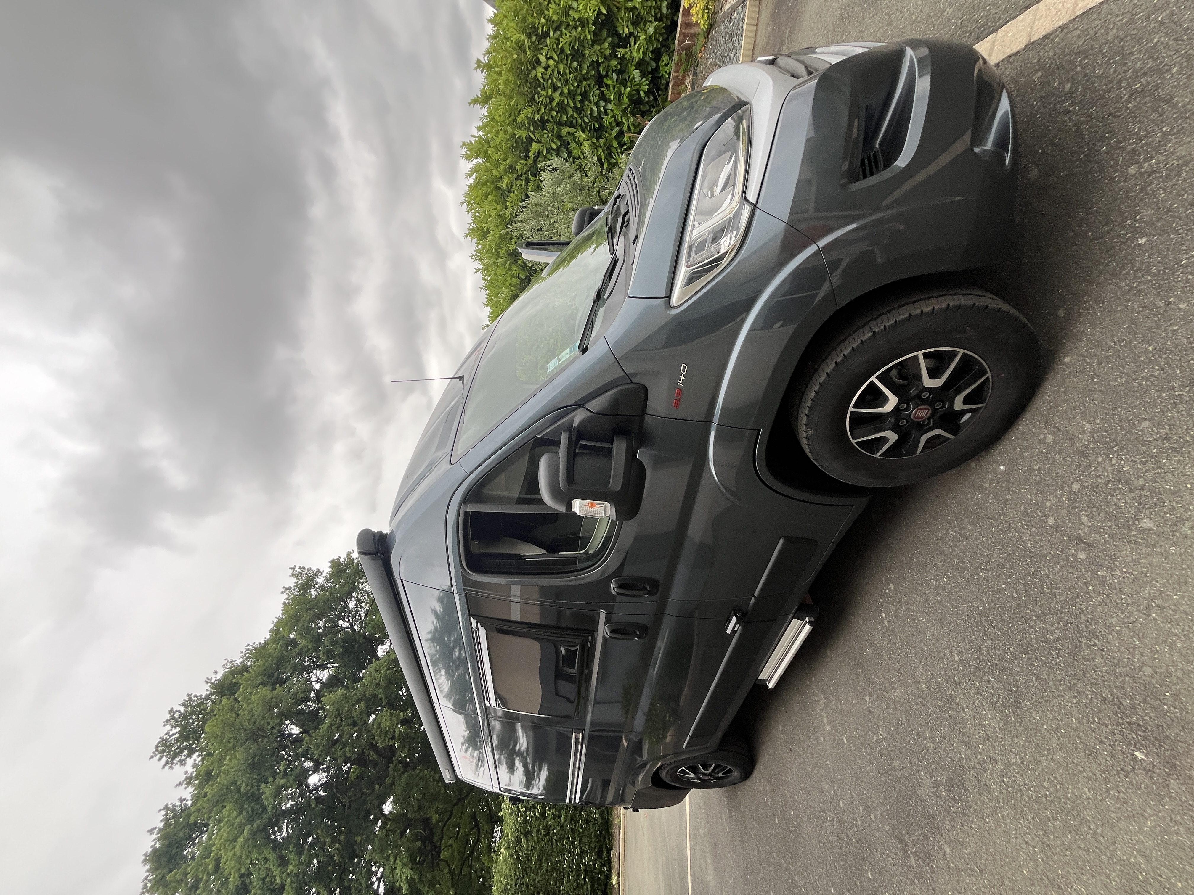 camping-car SUNLIGHT CLIFF CV 540  extérieur / latéral gauche