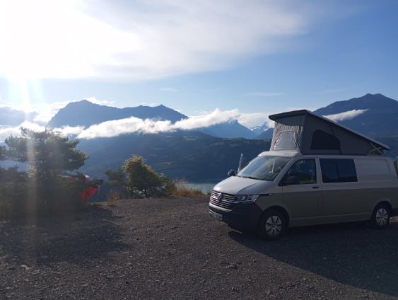 camping-car VOLKSWAGEN TRANSPORTER T6.1  extérieur / face avant