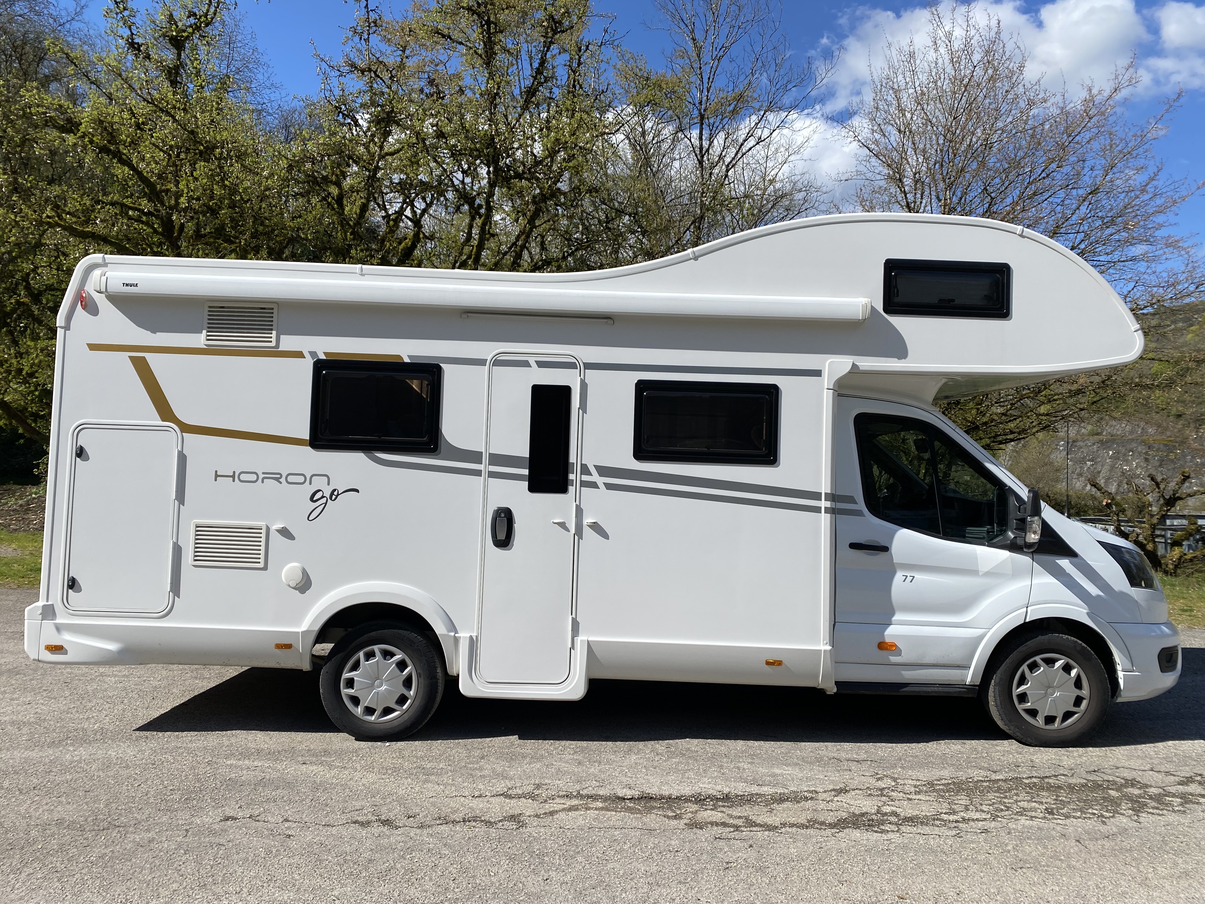 camping-car CI HORON GO 77M  extérieur / latéral gauche