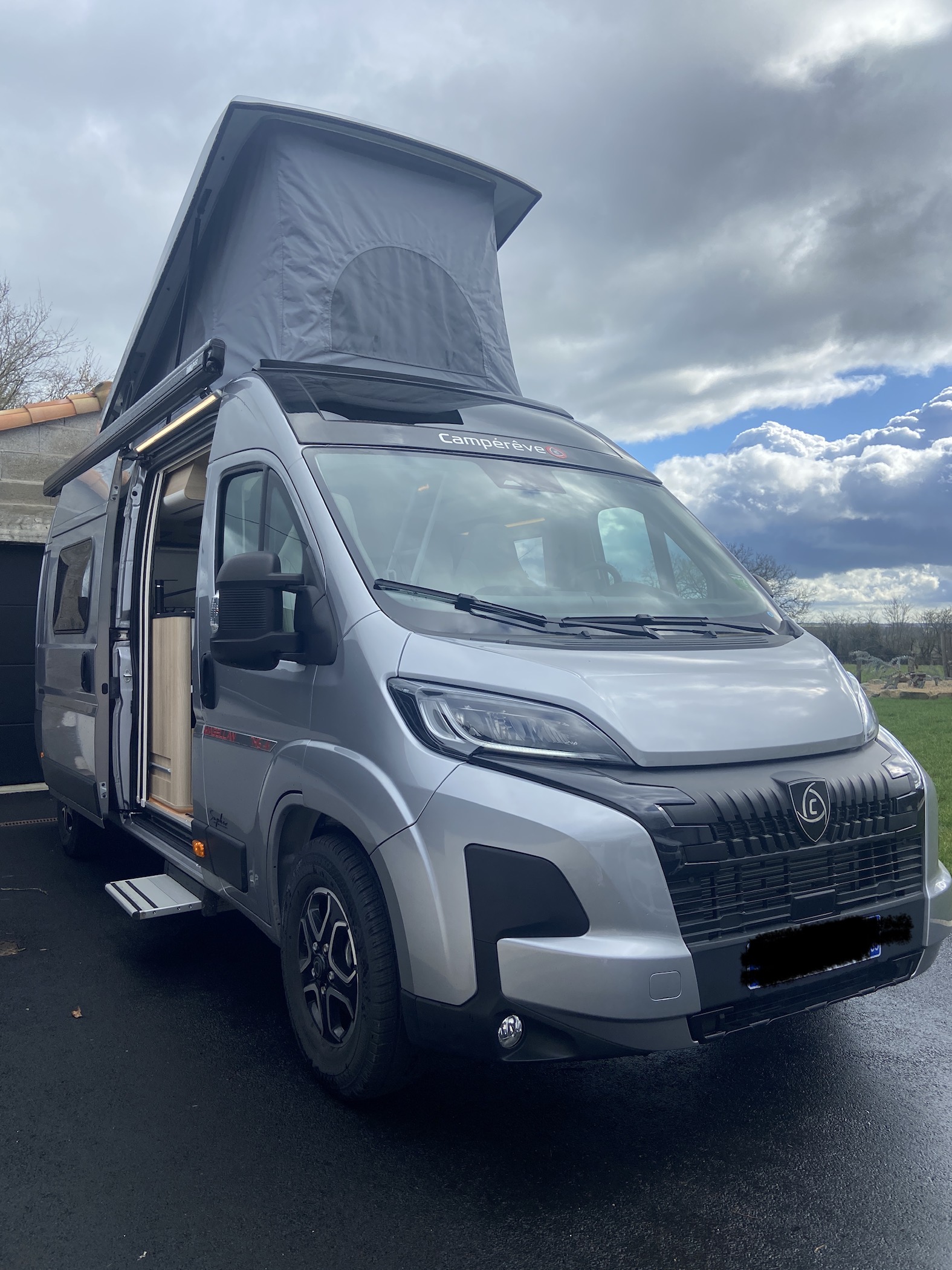 camping-car CAMPEREVE 746 AIR SAPHIR  extérieur / face avant